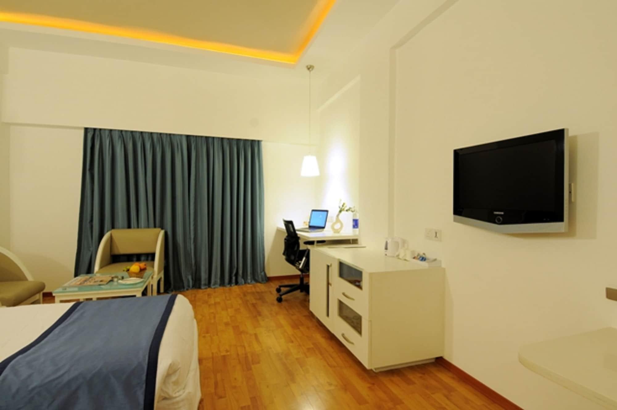 The Court Hotel 3*