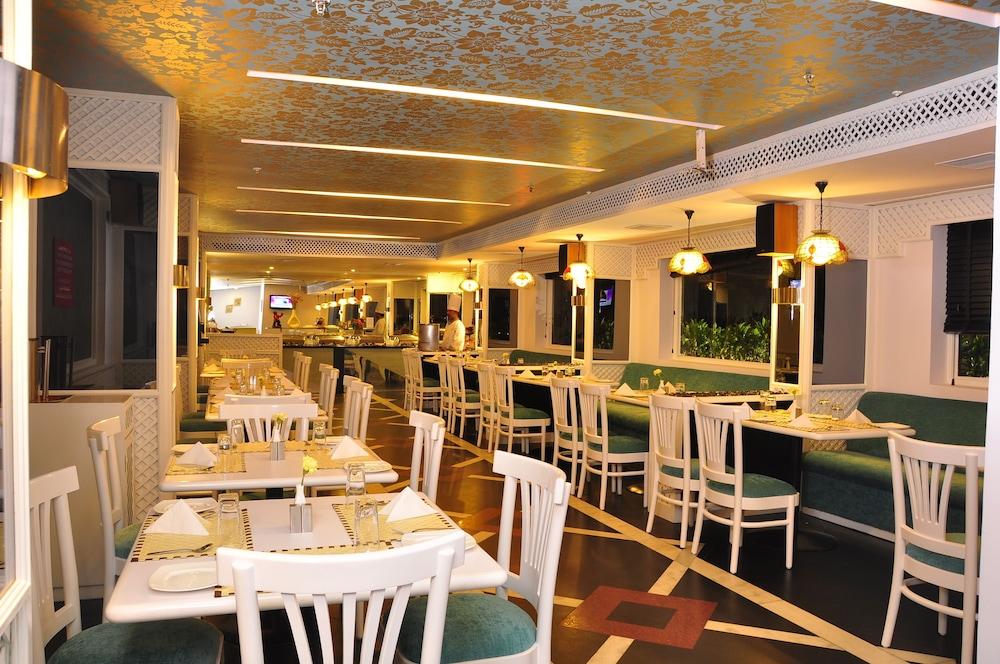 Hotel The Court Hyderabad