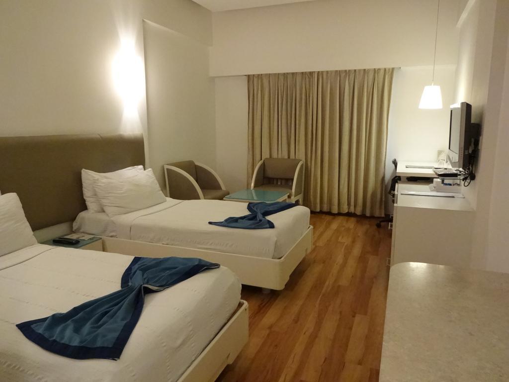 The Court Hotel 3*