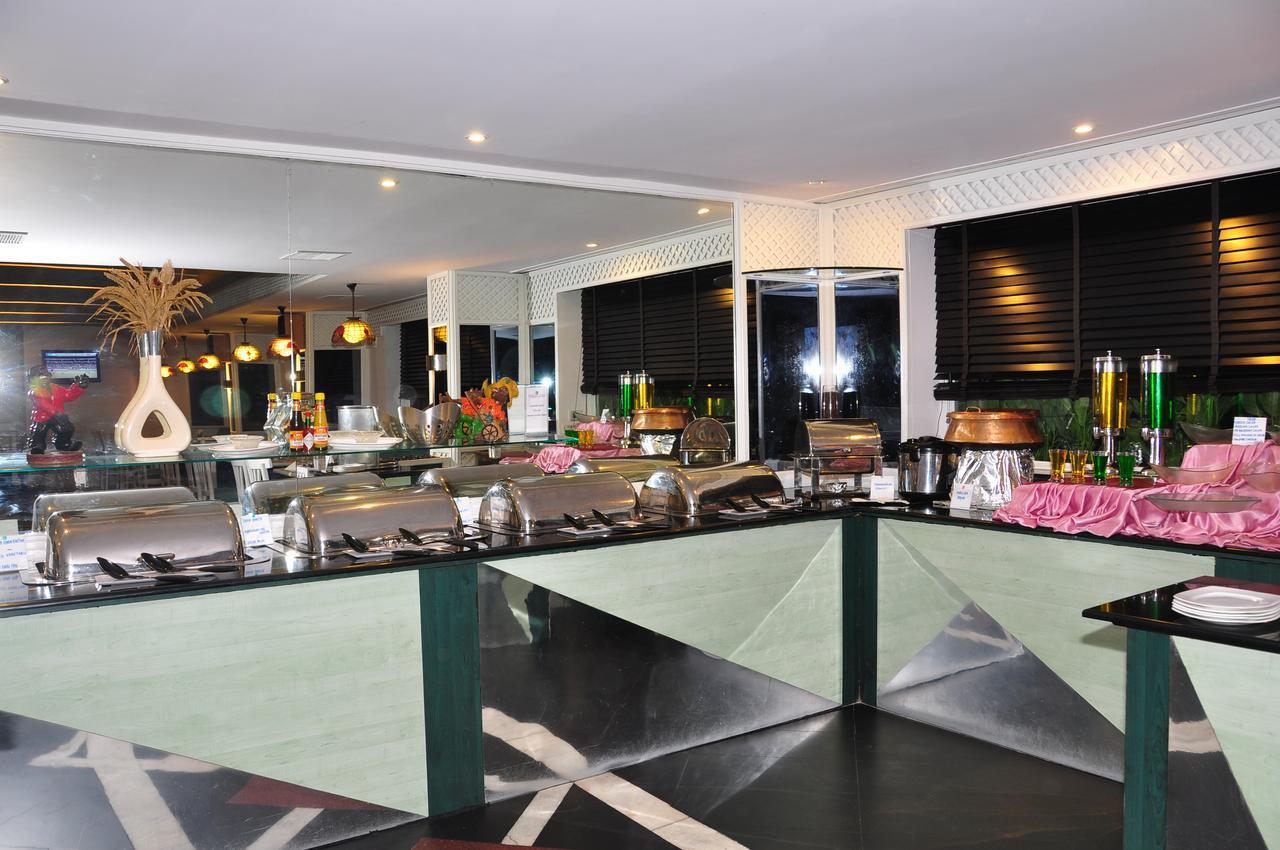 Hotel The Court Hyderabad